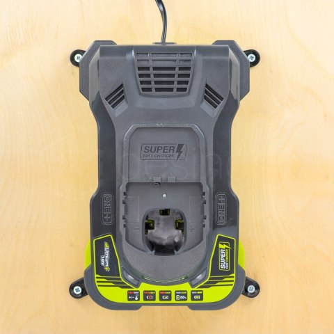 Uchwyt mocowanie do ładowarki Ryobi RC18150 18V Łatwy i szybki montaż Uchwyt mocowanie do ładowarki Ryobi RC18150 18V Łatwy i szybki montaż