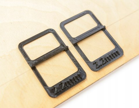 2x Odsunięcie na grubość tarczy do prowadnic 2.0mm 2x Odsunięcie na grubość tarczy do prowadnic 2.0mm