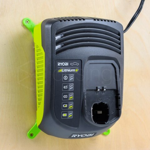 Uchwyt mocowanie do ładowarki Ryobi RC18118C 12V Łatwy i szybki montaż Ziel Uchwyt mocowanie do ładowarki Ryobi RC18118C 12V Łatwy i szybki montaż Ziel