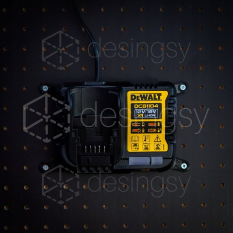 Uchwyt mocowanie do ładowarki Dewalt DCB1104 Łatwy i szybki montaż czarny