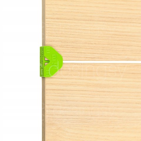 Uchwyty dystansowe do równego pozycjonowania i montażu frontów FrontGut18x3