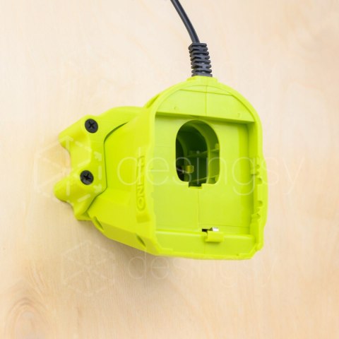 Uchwyt mocowanie pasujące do ładowarki RYOBI RC18115 Łatwy szybki montaż