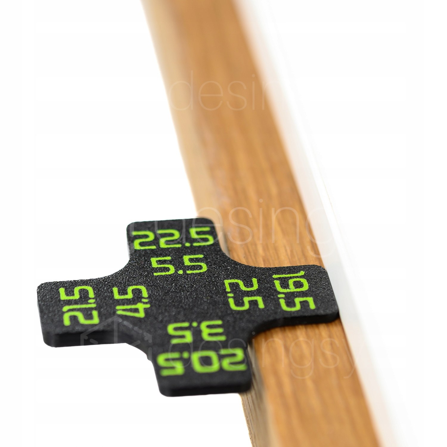 Dystans regulacji maskownic paneli BLENDOMETR Mid Długość 1922 m